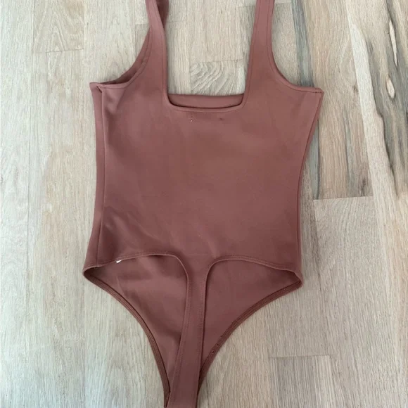 Good American SCUBA MODERN TANK BODYSUIT Size 1 - Picture 4 of 4